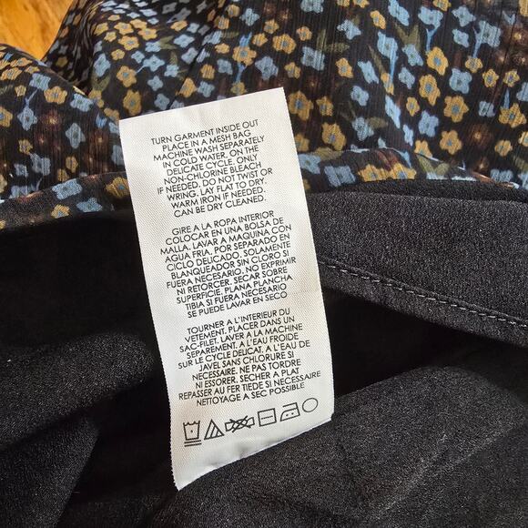 CAbi Poise Dress 3648 Flowers Floral Bell Sleeve Size M Medium - Picture 12 of 13